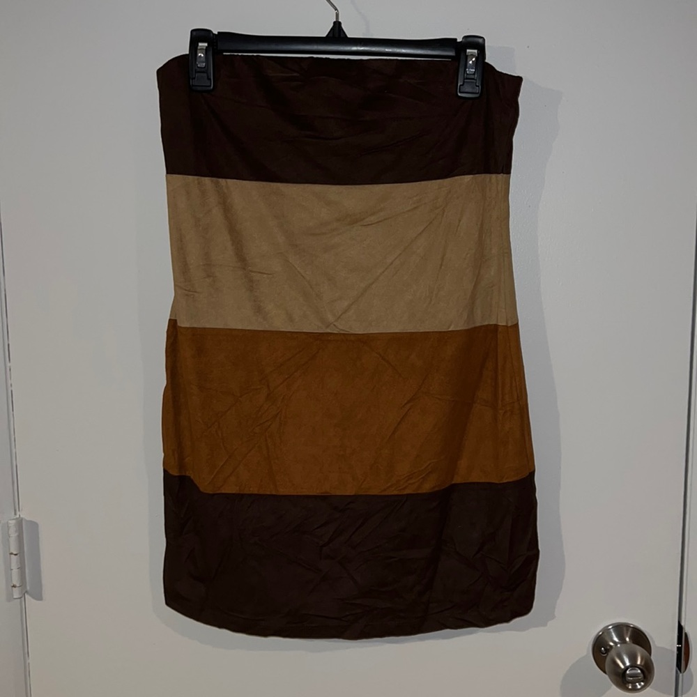 Strapless brown suede feel dress size large.